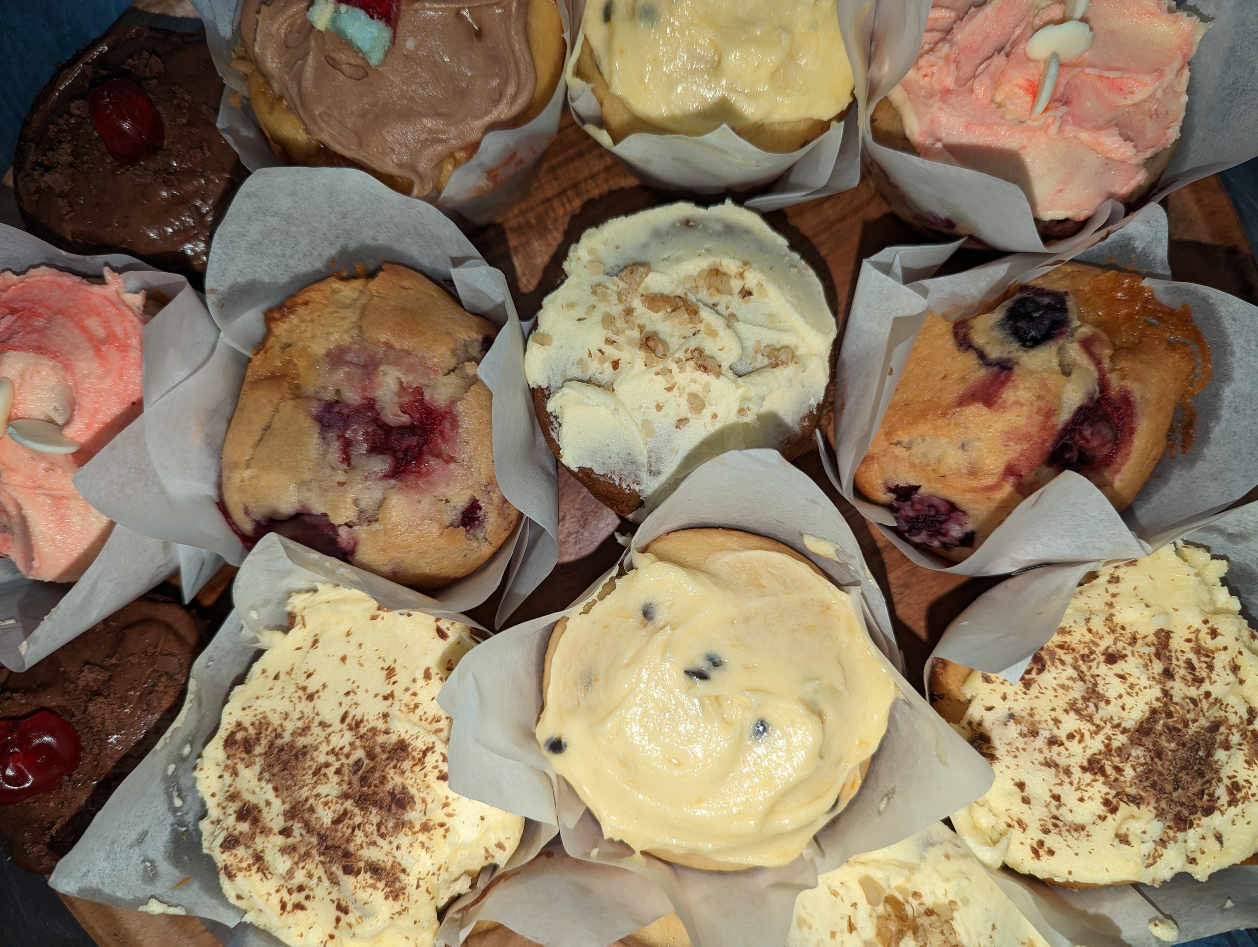 9 Pack Muffins Cockatoo Coffee